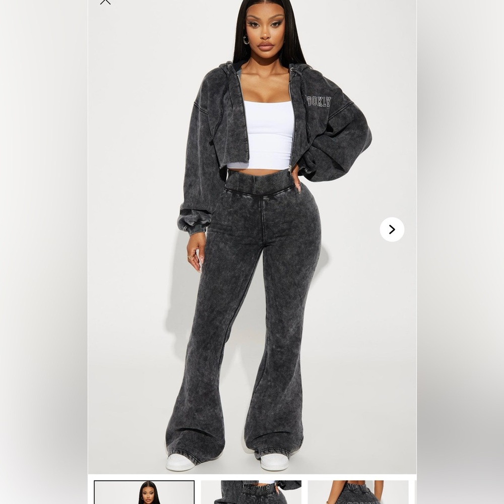 Women’s Fashion Nova black wide leg sweatpants size XL